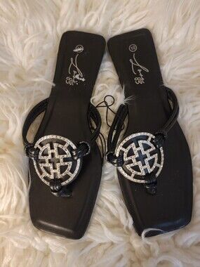 🆕️🩴Love 83 Black Rhinestone Thong Sandals, Sz 10